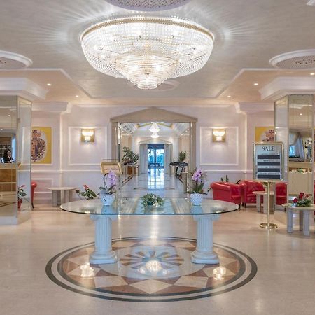 Hotel Villa Medici Рока Сан Джовани Екстериор снимка